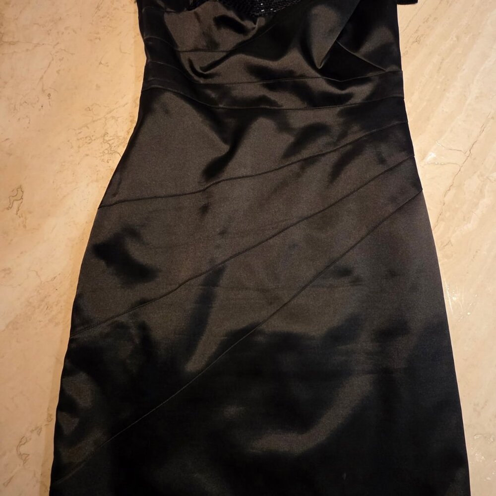 Karen Millen Black one-shoulder formal or cocktail dress